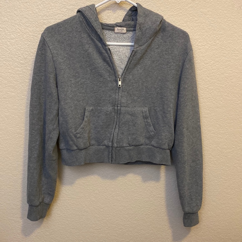 Brandy Melville - John Galt Cropped Hoodie